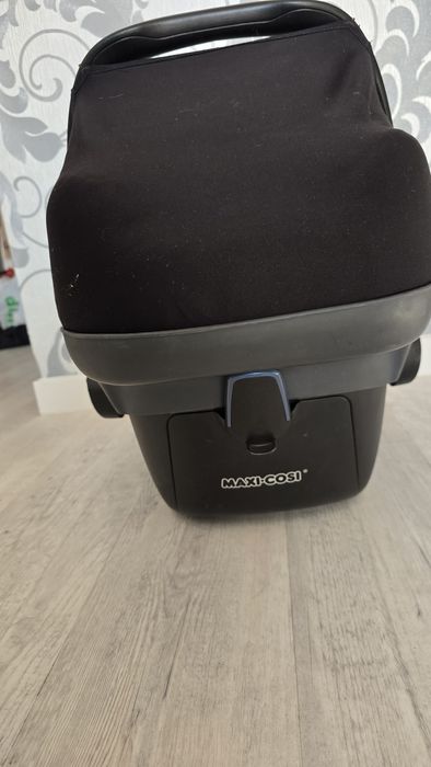 Fotelik samochodowy Maxi Cosi nosidełko