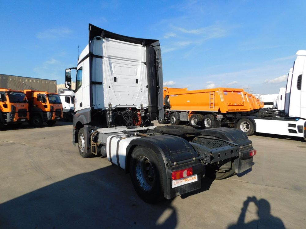 alt