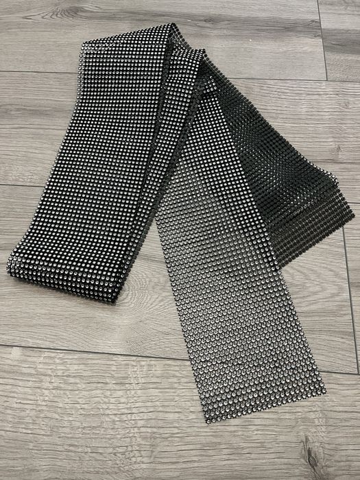 Cekinowy materiał pasek