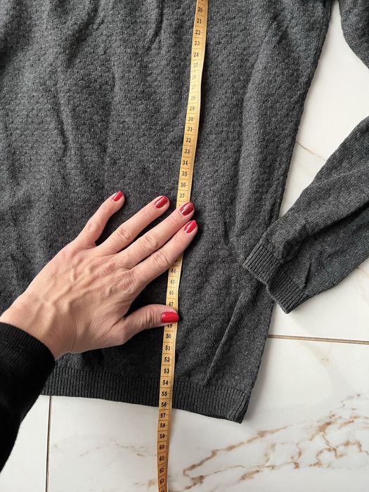 Szara bluzka z dlugim rekawem