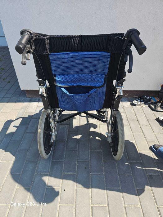 Wózek inwalidzki lekki