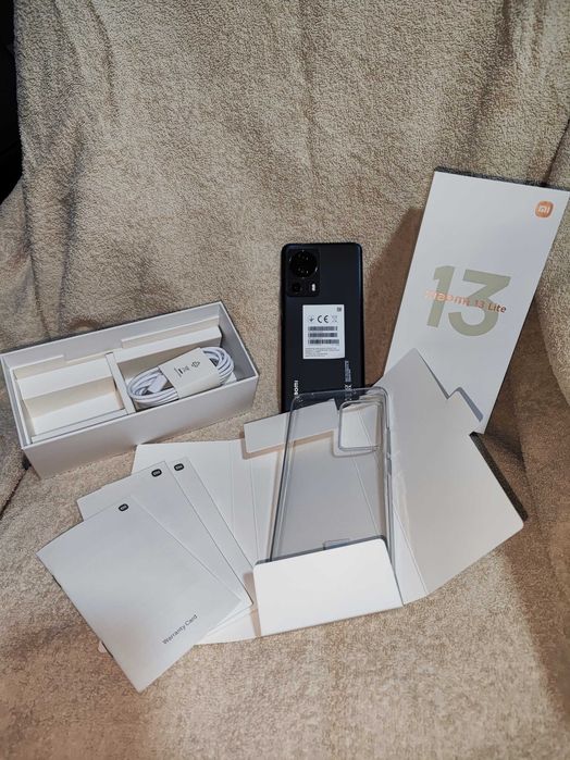 Xiaomi 13 Lite 256GB / 8GB RAM Black Como Novo Completo na Caixa