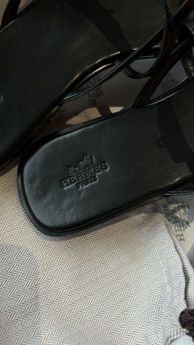 шльопанці Hermes Miss Kelly Sandal чорні