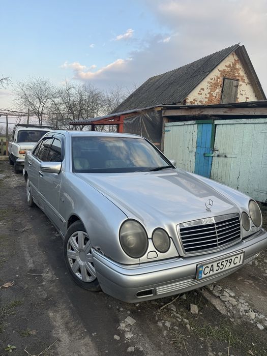 Мерседес бенз  w210