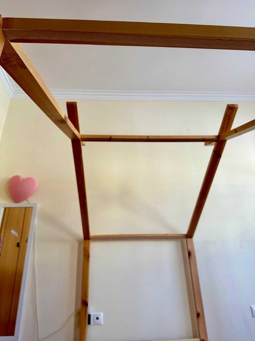 Cama Infantil em excelente estado (como nova)