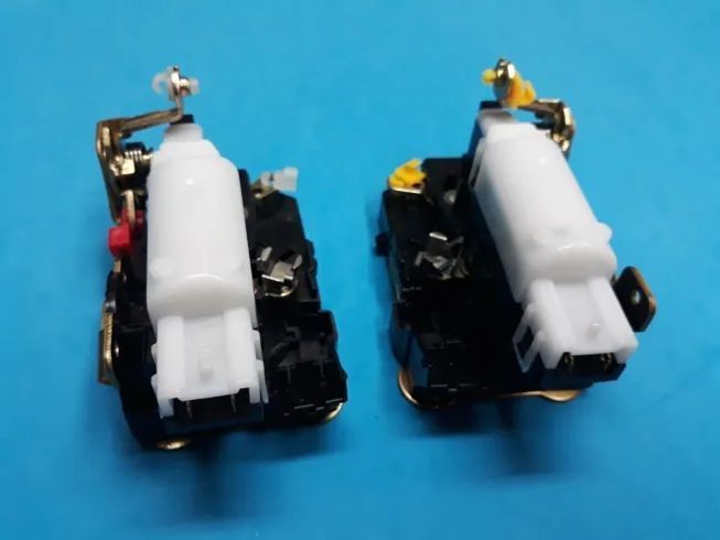 Fechadura fecho electrico Renault Kangoo  8200727508