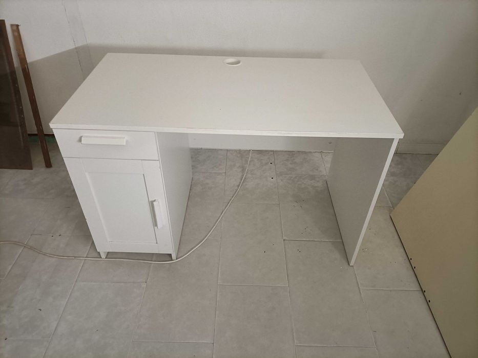 Secretaria Ikea Brimnes branco