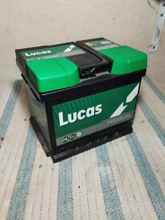 Bateria de carro Lucas