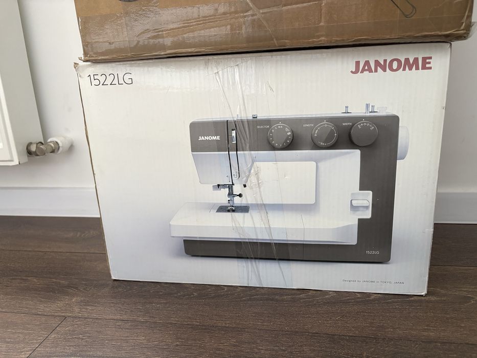 Швейна машинка Janome 1522LG