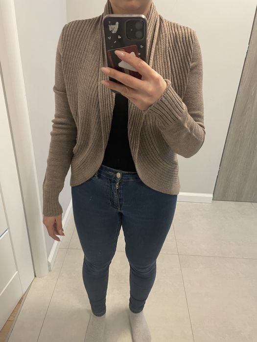 Sweter narzutka bezowa H&M rozmiar s