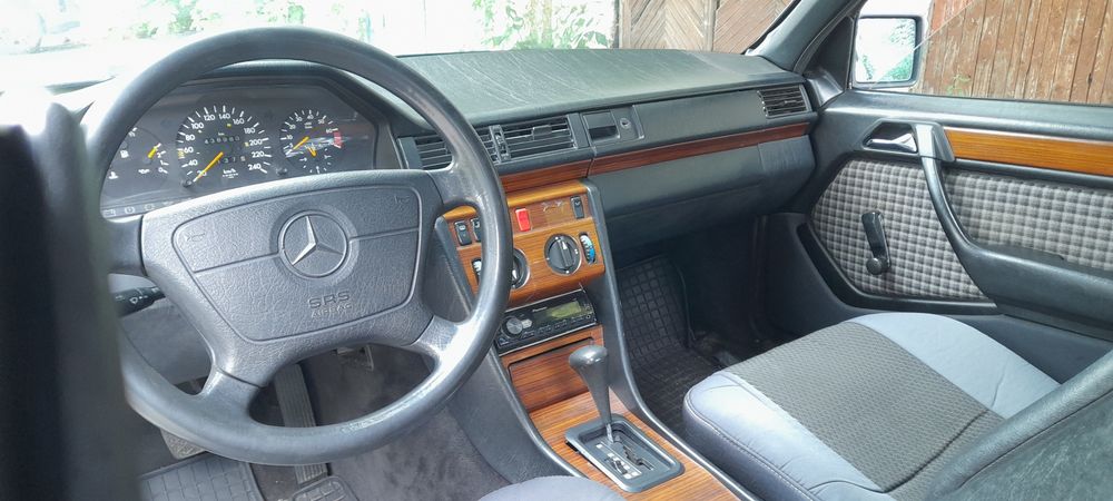 Продам Мерседес W124
