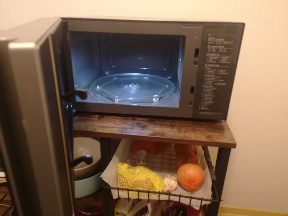 Micro-ondas com Grill LG NeoChef MH6565CPS 1000W 25 Litros Inox