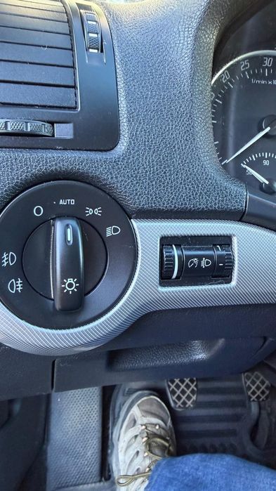 Škoda Octavia Break 2.0 TDI 136cv – Muito Bem Equipado