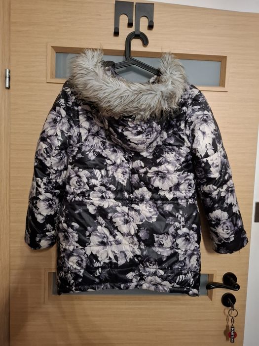 Kurtka w kwiaty firmy Wójcik