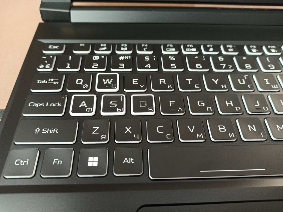 Acer Nitro 5 AN515-45 RTX 3060 Ryzen 5 5600H