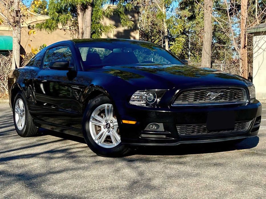 Ford Mustang      2014