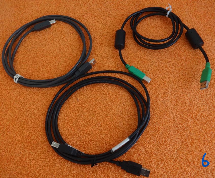Diverse Set of Connection Cables427389735739729925