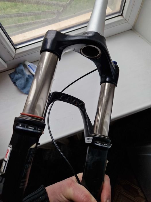 Вилка RockShox Recon Silver 27.5", Boost 15х110, 120mm, Solo Air гарна