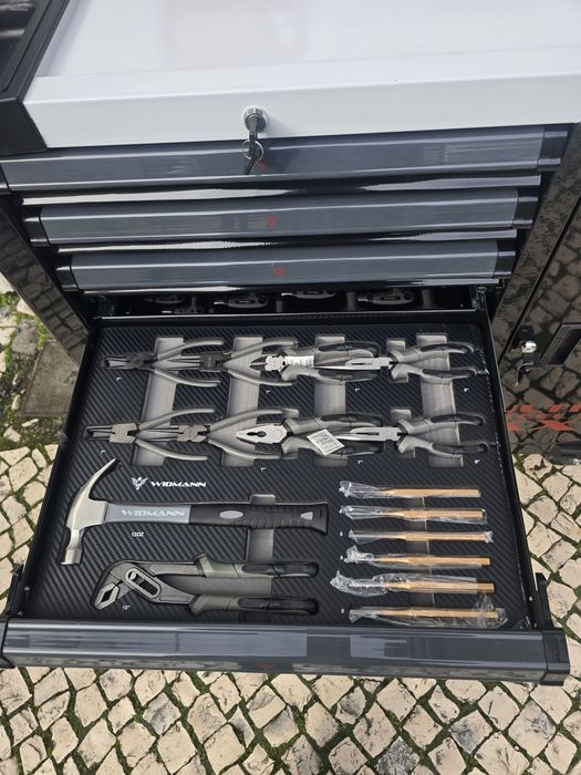 Carrinho de ferramenta de 7 gavetas  completas novo