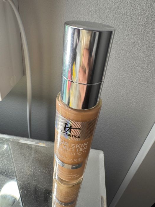 It Cosmetics Medium Cool 30 podkład z Douglas