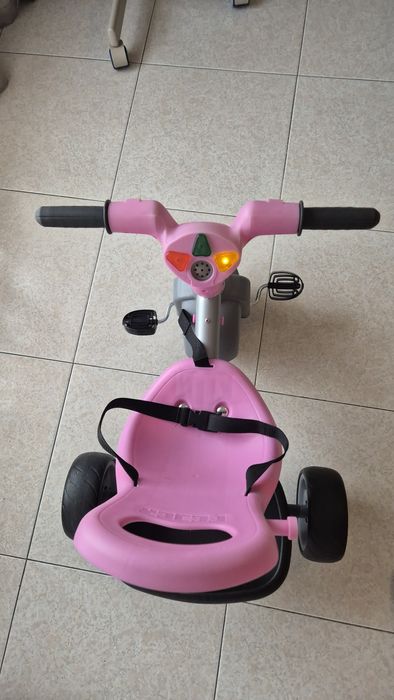 Triciclo de criança