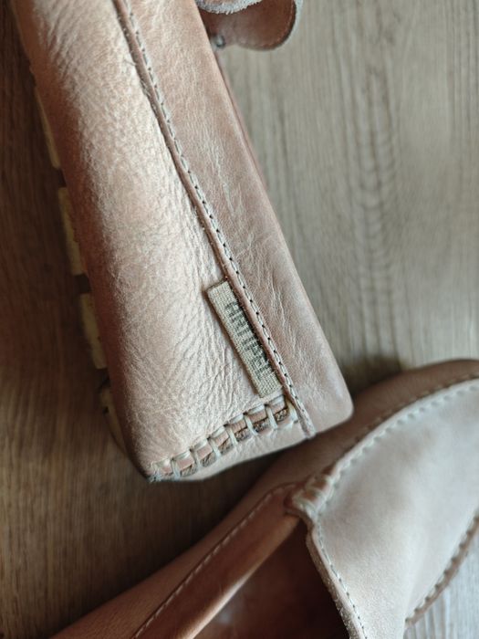 Mocassins / Sapatos em Pele Natural rosa bebê/ Nude – Tam. 38