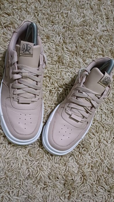 Кросівки Nike Air Force 1 Pixel.