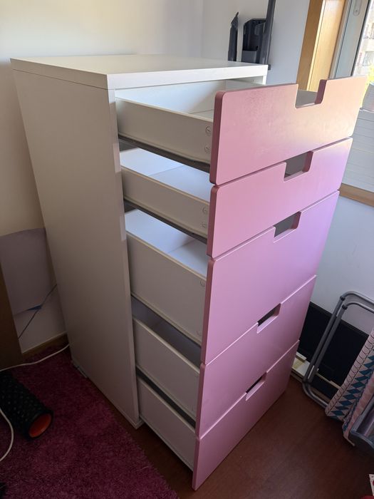 Comoda c/ 6 Gavetas em Branco-Rosa