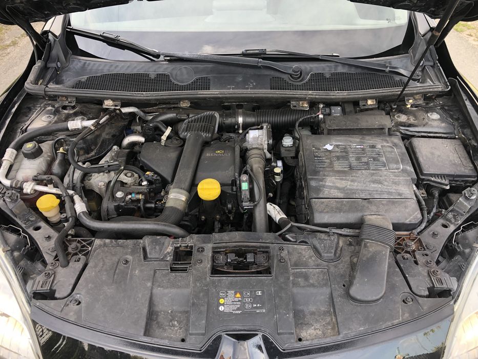 Подам рено меган 2012 рік