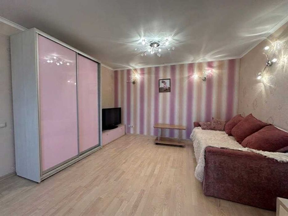 Продаж дворівневої квартири 120м². 3 кімнати. Євроремонт. Газове опалення. ID:55