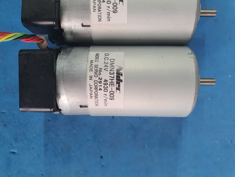Motor Servo 24v 4390 rm
