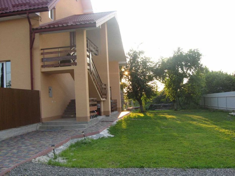 Частина двоповерхового будинку (2 поверх) з власною ділянкою 4 сотки