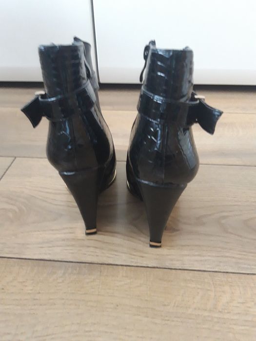 Buty na koturnie rozm 36