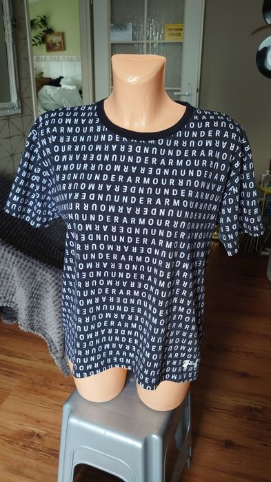 Under Armour tshirt damski M czarny z nadrukiem koszulka sportowa lato