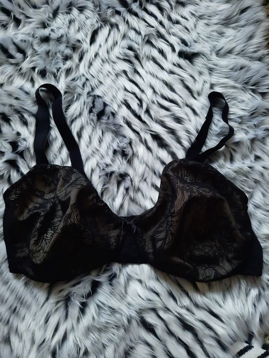 Czarny biustonosz Body by Tchibo r. 90 D