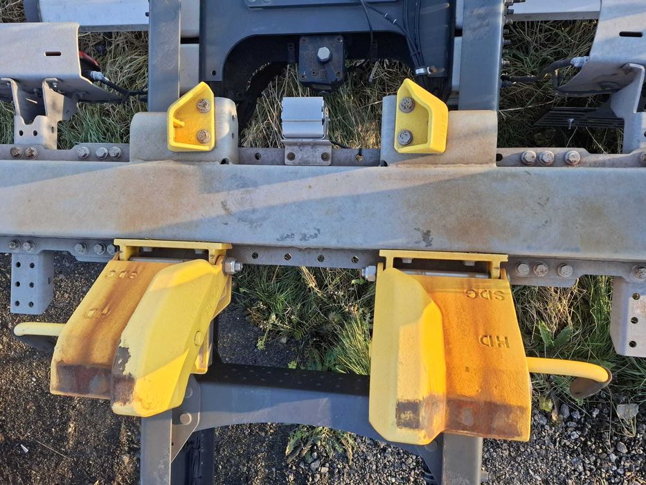 System mocowań BDF do kontenerów (zabudowa)