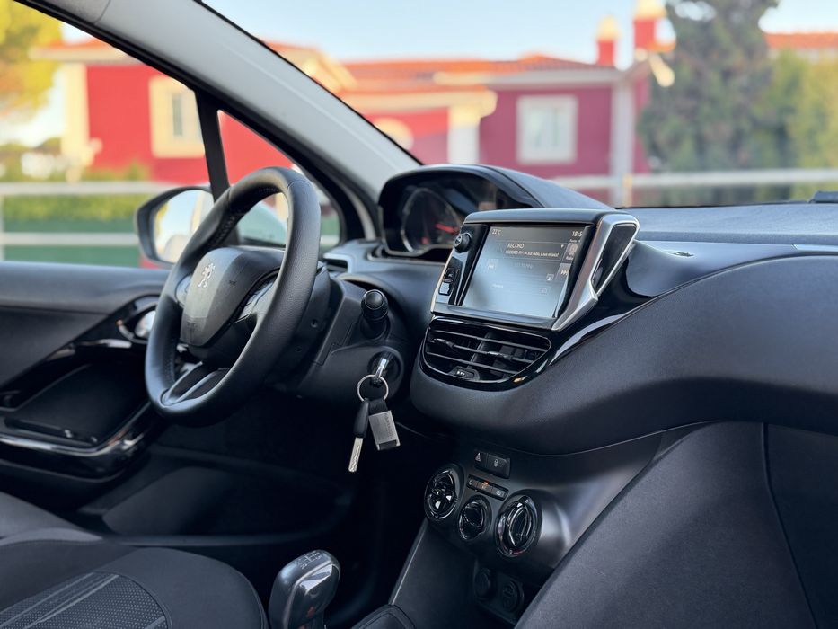 Peugeot 208 1.4 Hdi - 2015 - Garantia 18 meses