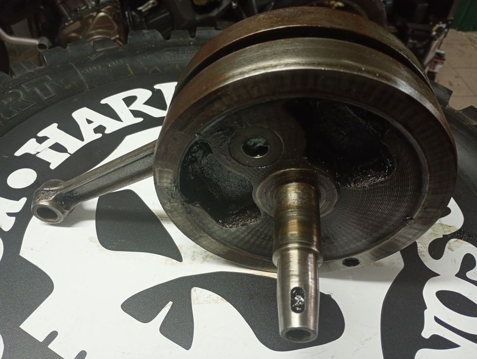 Wał korbowy iż 350 po regeneracji