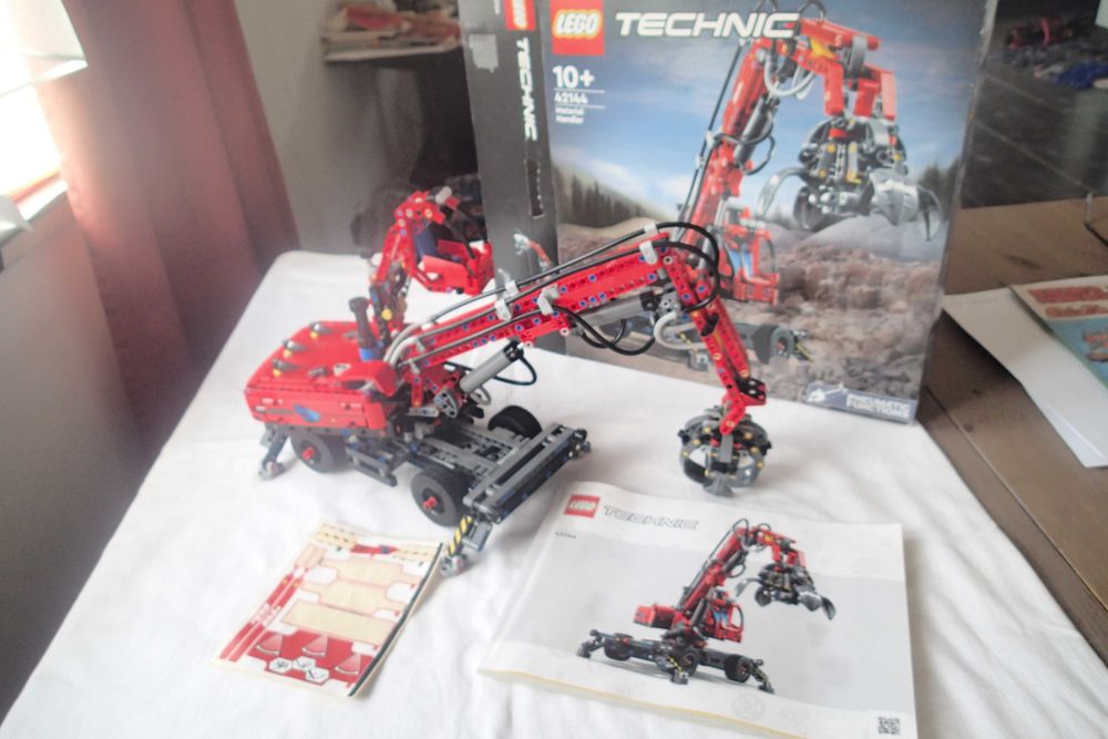 LEGO 42144 Dźwig z chwytakiem 10+