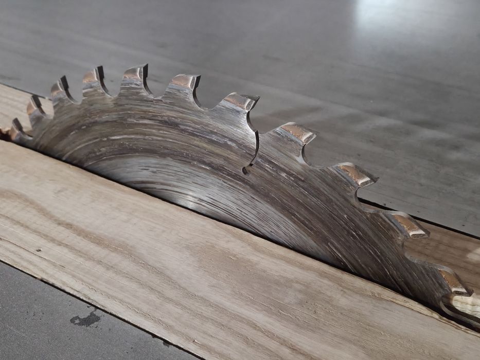 циркулярка для деревообробки