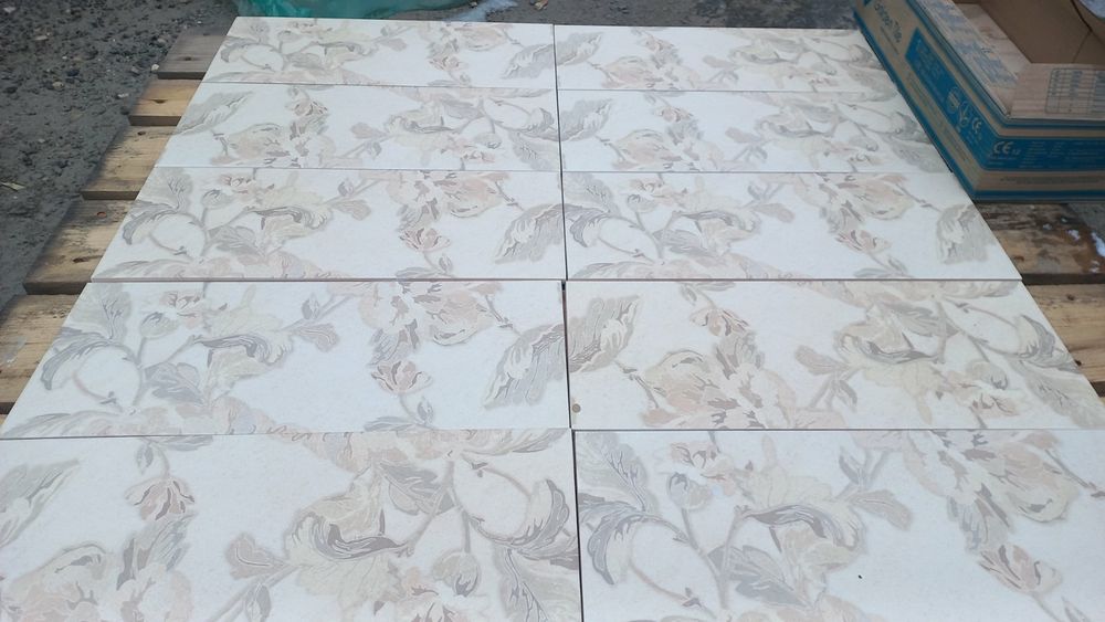 Керамична плитка для стен