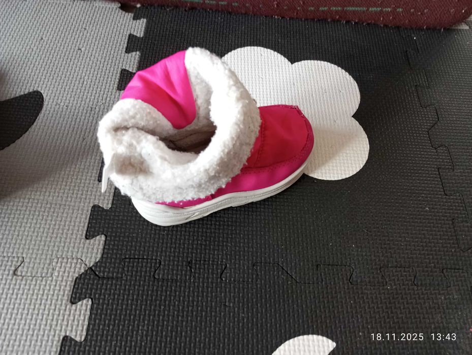 Śniegowce, buty na zimę, kozaki rozmiar 22