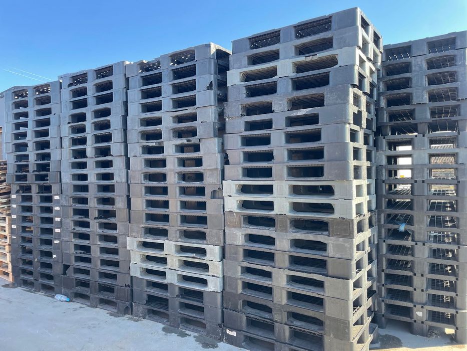 Palety plastikowe 120x80