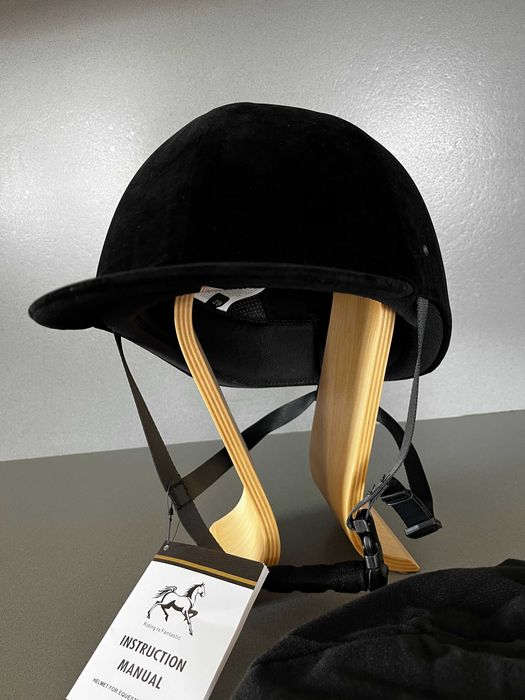 Kask jeździecki do jazdy konnej Locle rozmiar 62 czyli 60cm nowy