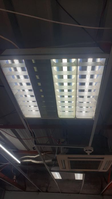 Caixa luz c/ 4 fluorescente 60cm