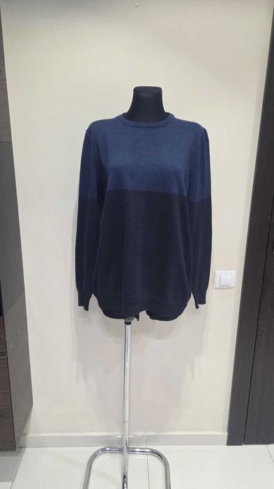 Męski sweter r. L / XL 52 % wełna