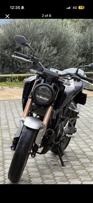 Honda cb125r 2024, prateada/dourada