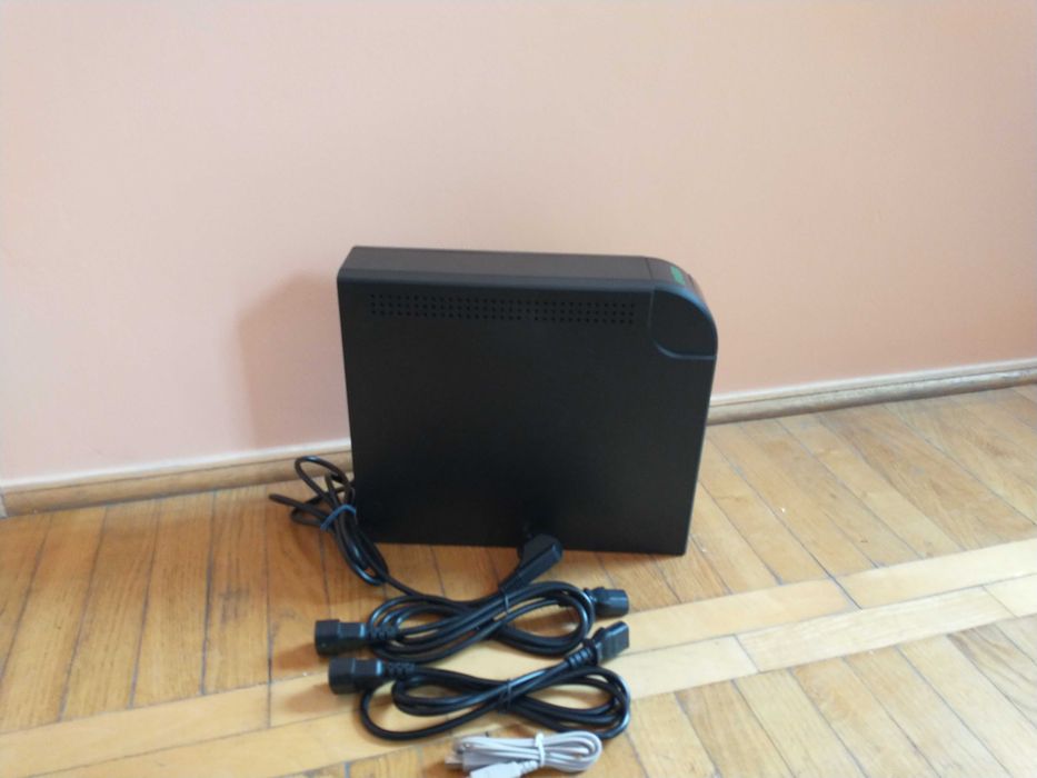 UPS Ever Eco 800 500W LCD Czarny Bez Akumulatorów