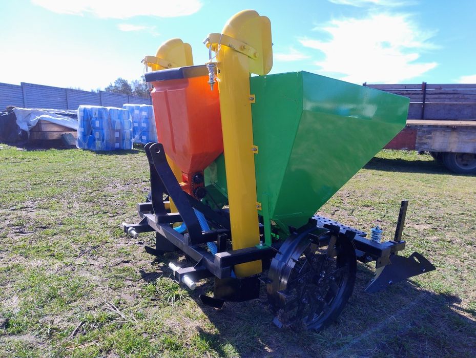 Сажалка польська bomet. Саджалка  Доставка