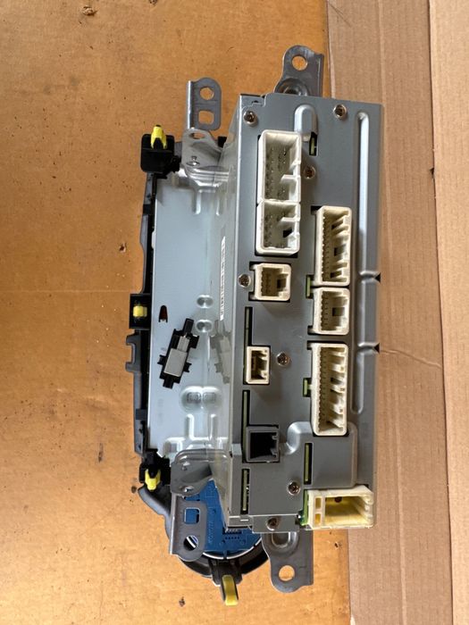 Toyota yaris III Lift radio Fujitsu